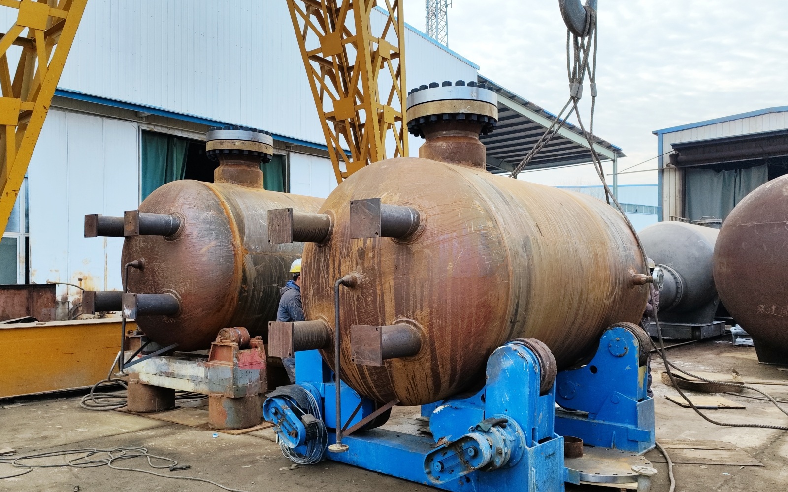 儲(chǔ)罐容器_壓力容器_低溫儲(chǔ)罐_菏澤花王壓力容器